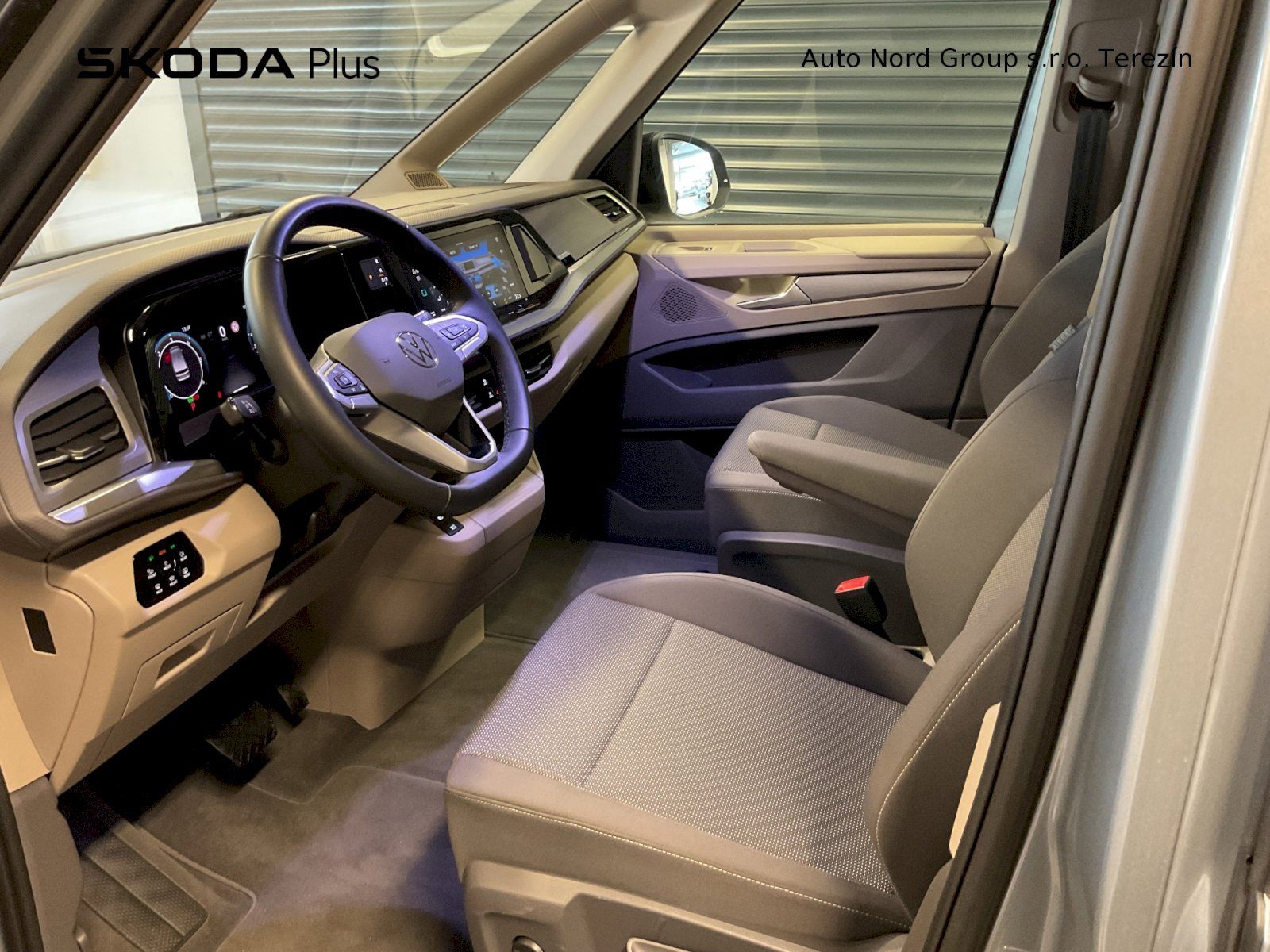 Volkswagen Multivan, 2,0 TDI 110 kW Life Long DSG - fotka 5