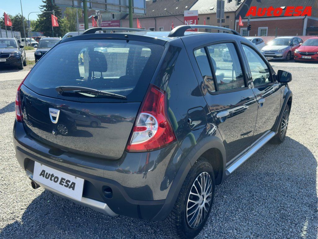 Dacia Sandero, 1.6 - fotka 4