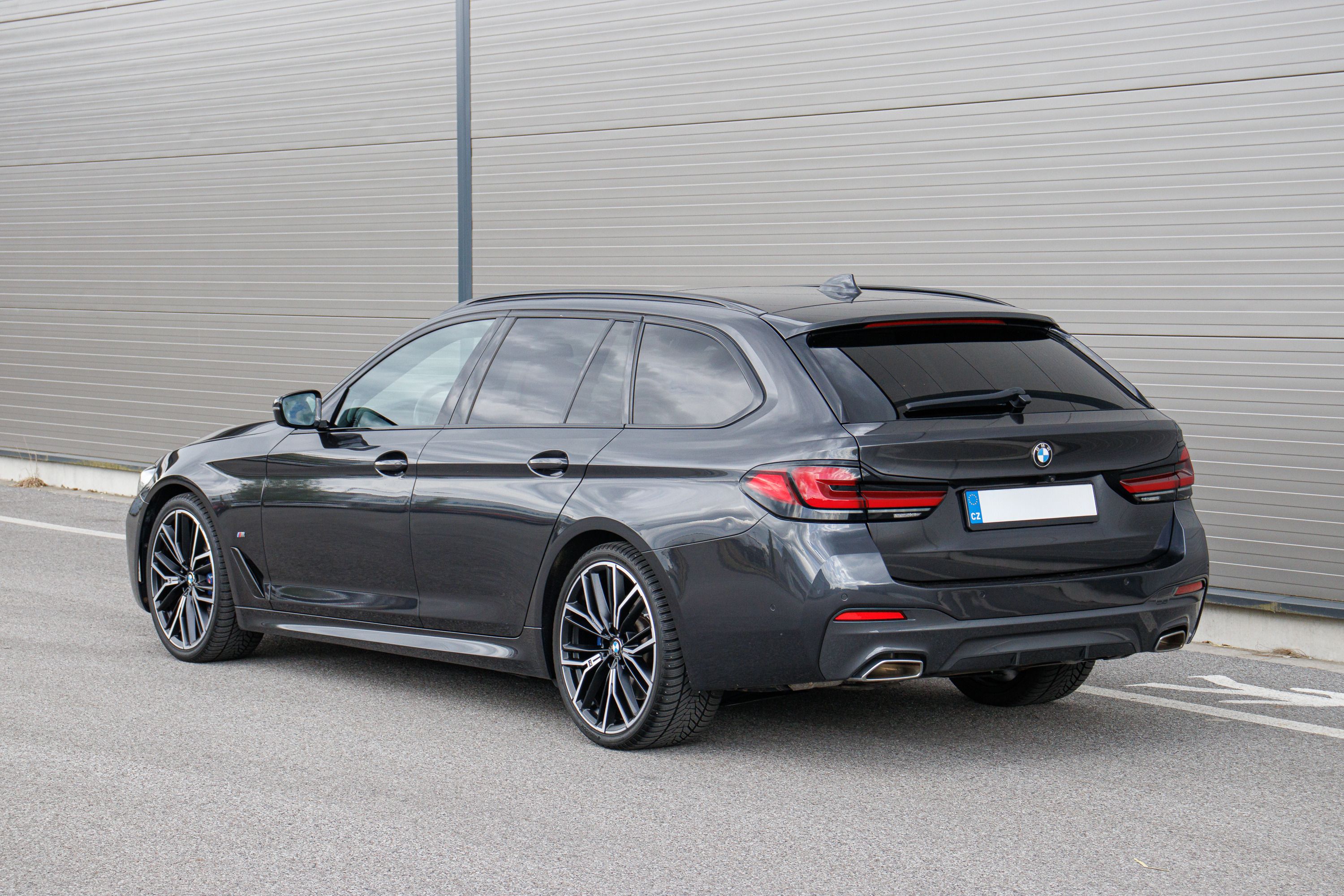 BMW Řada 5, 540i xDrive M-PAKET TOP VÝBAVA - fotka 5