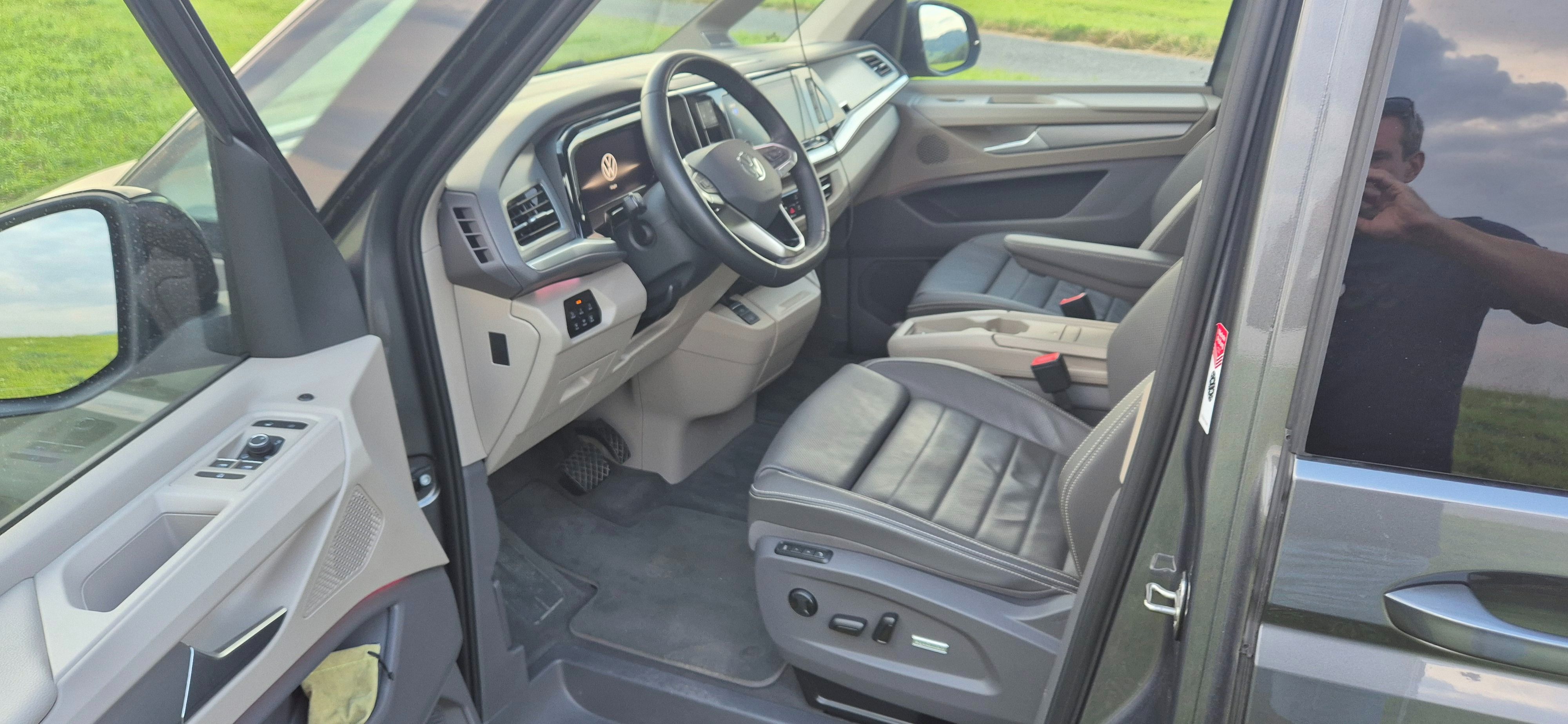 Volkswagen Multivan - fotka 5