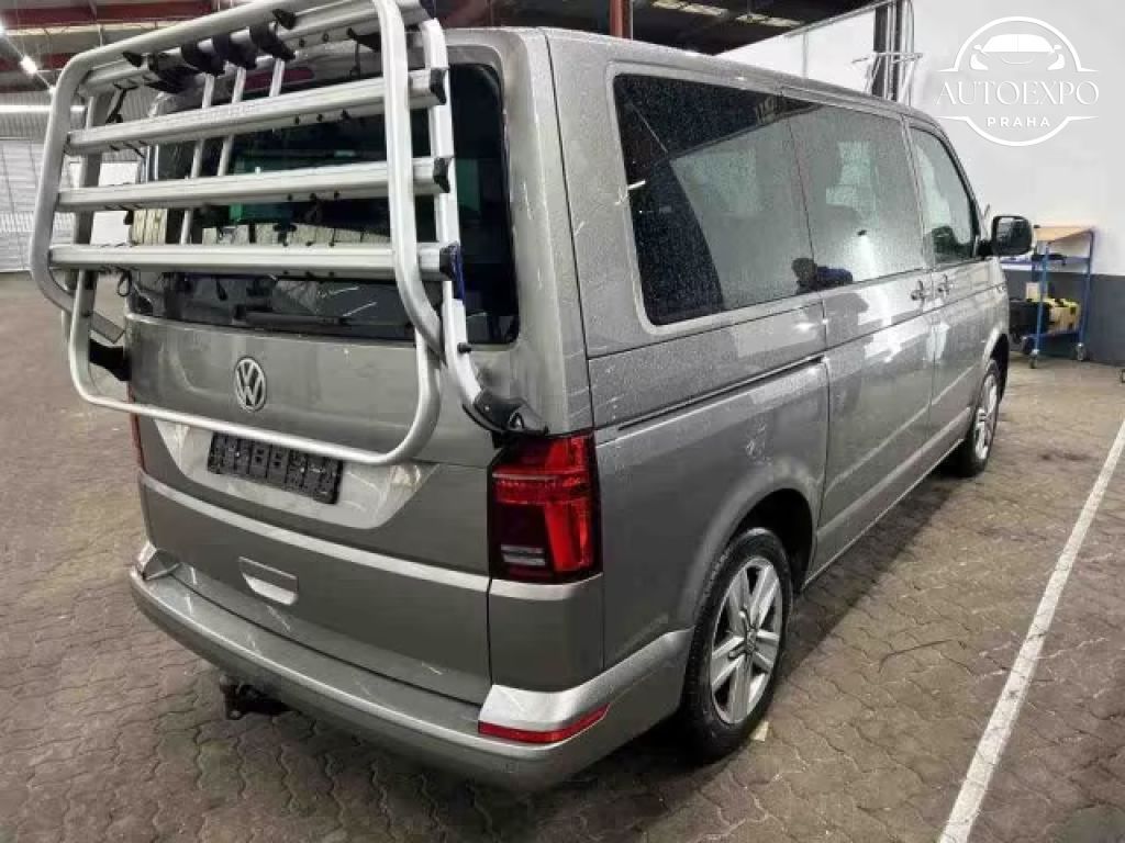 Volkswagen Multivan, T6.1 Multivan Comfortline 2,0 - fotka 2