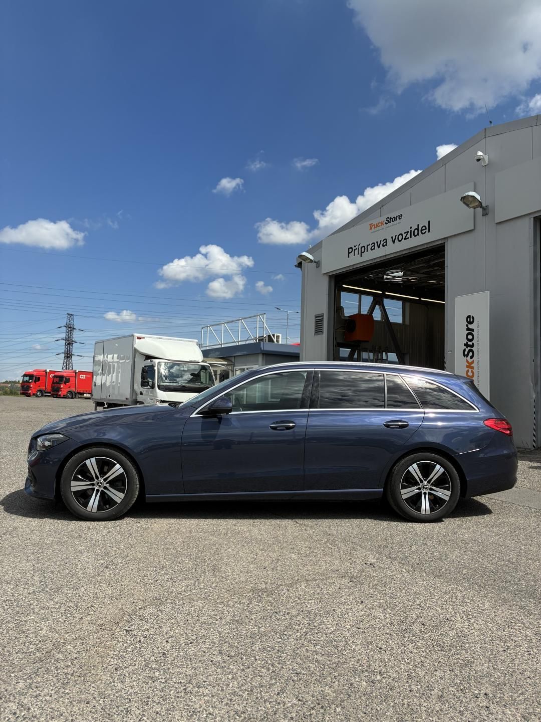 Mercedes-Benz Třídy C, C 220d 4MATIC kombi - fotka 4