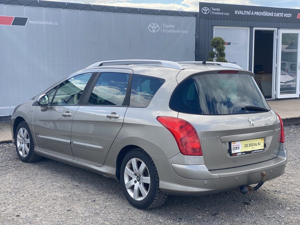 Peugeot 308, 1.6i, ČR, manual, tažné - fotka 5