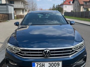 VW Passat b8 2.0 diesel r-lane