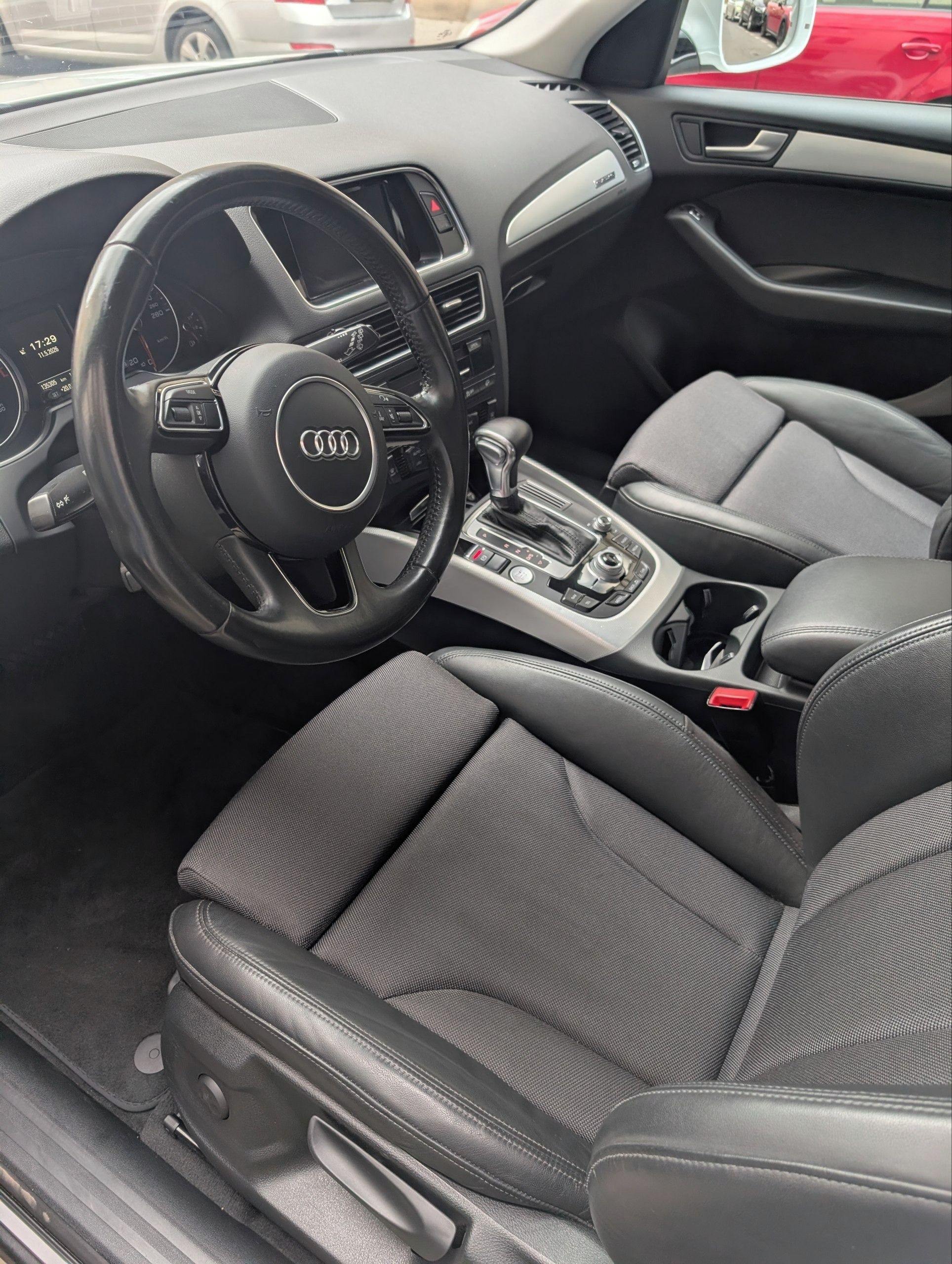 Audi Q5, AUDI Q5 s-line 2.0 TDI - fotka 6