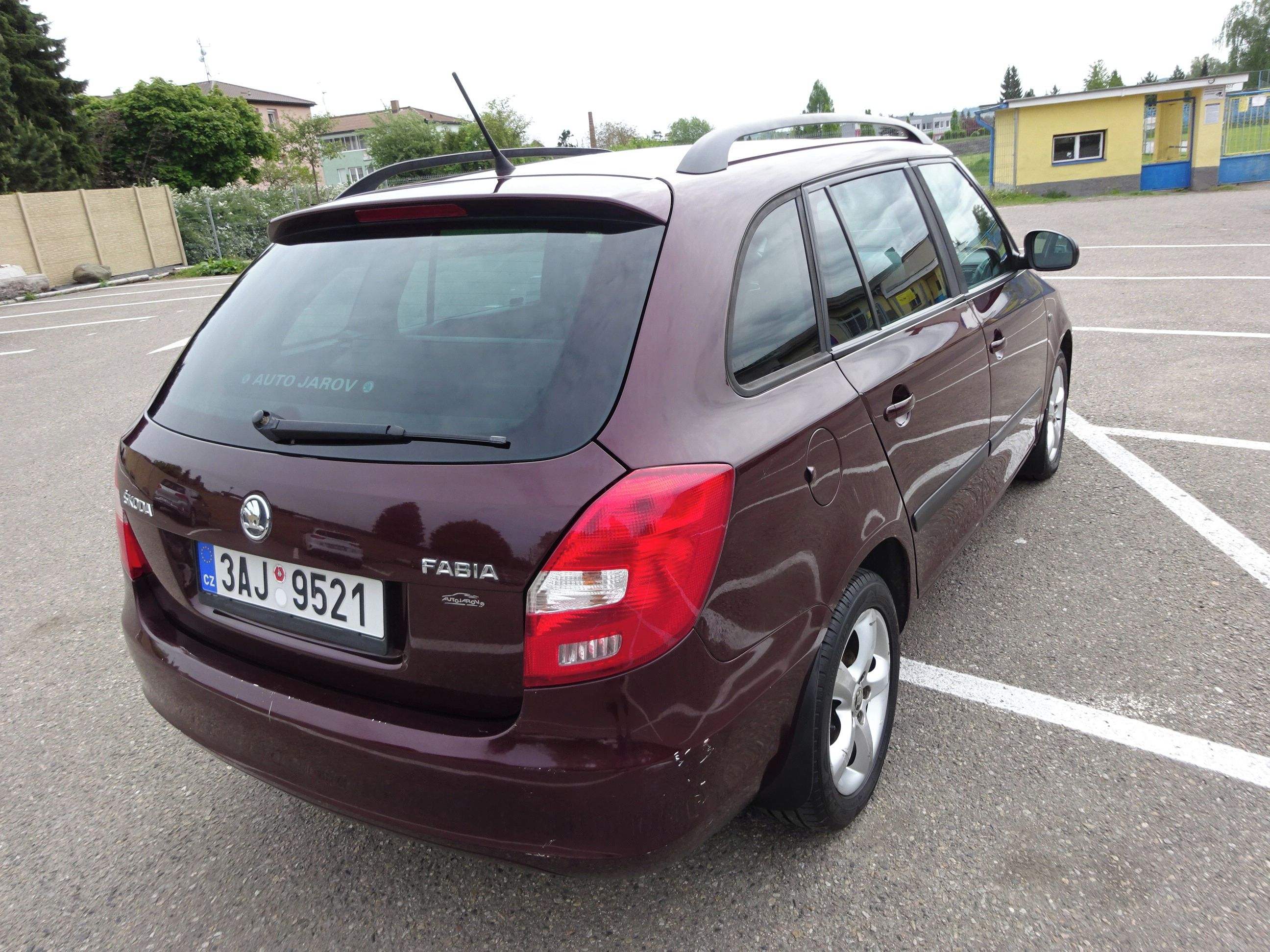 Škoda Fabia, 1.2 TSI (63 KW) 1.MAJITEL - fotka 4
