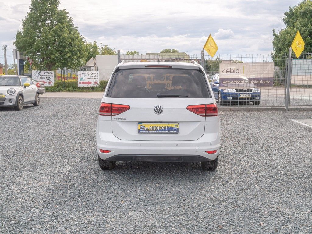 Volkswagen Touran, ČR 1.5TSI 110KW DSG LED – NAVI - fotka 6