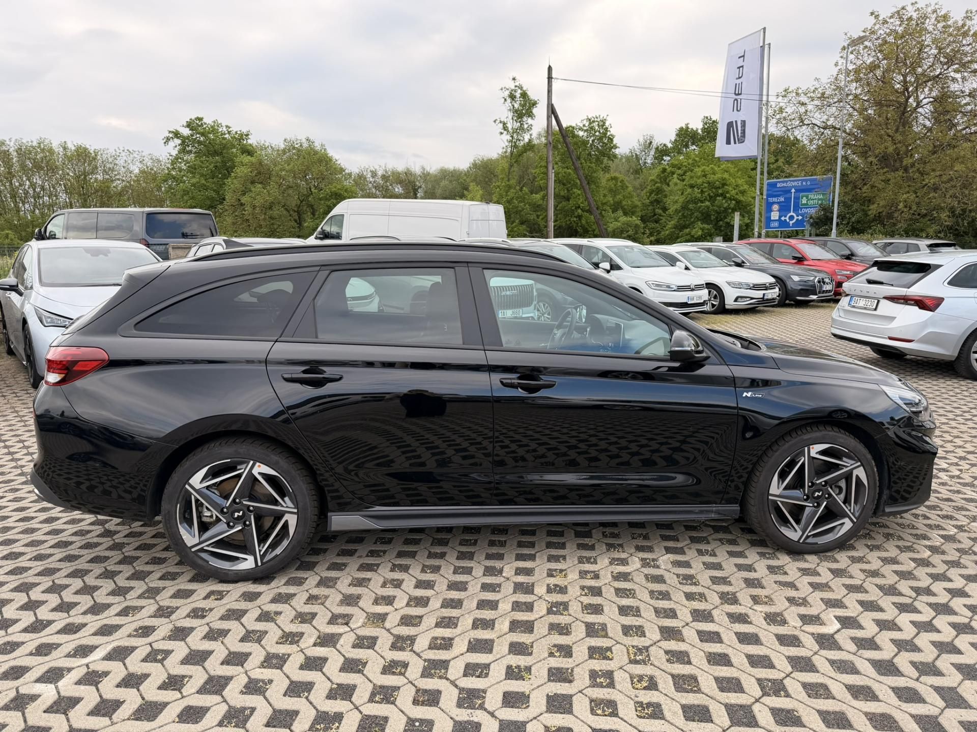Hyundai i30, 1,5 T-GDI DCT MHEV N LINE,DPH - fotka 5