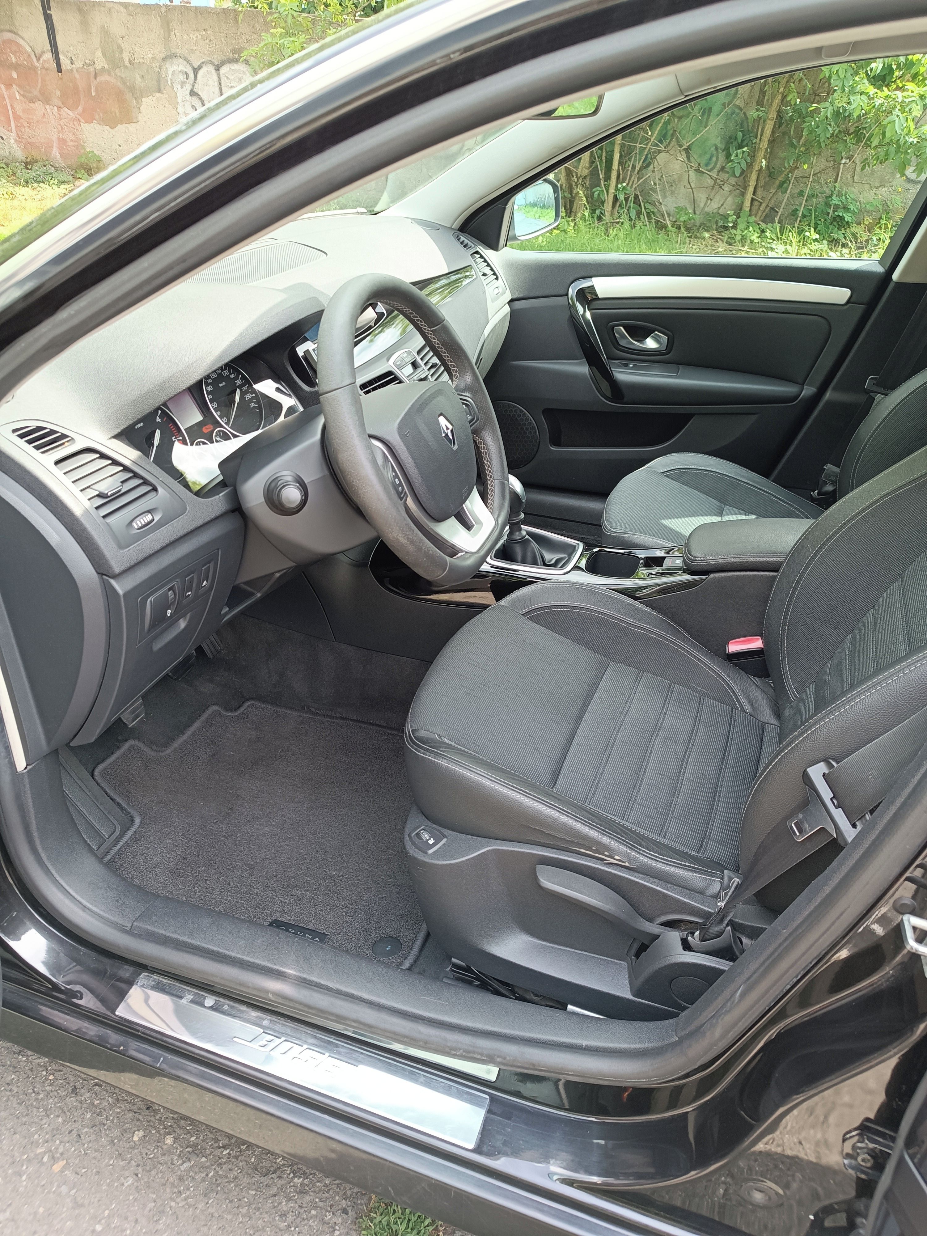 Renault Laguna, 2.0 dCI, 110kW, 177 860 km - fotka 3