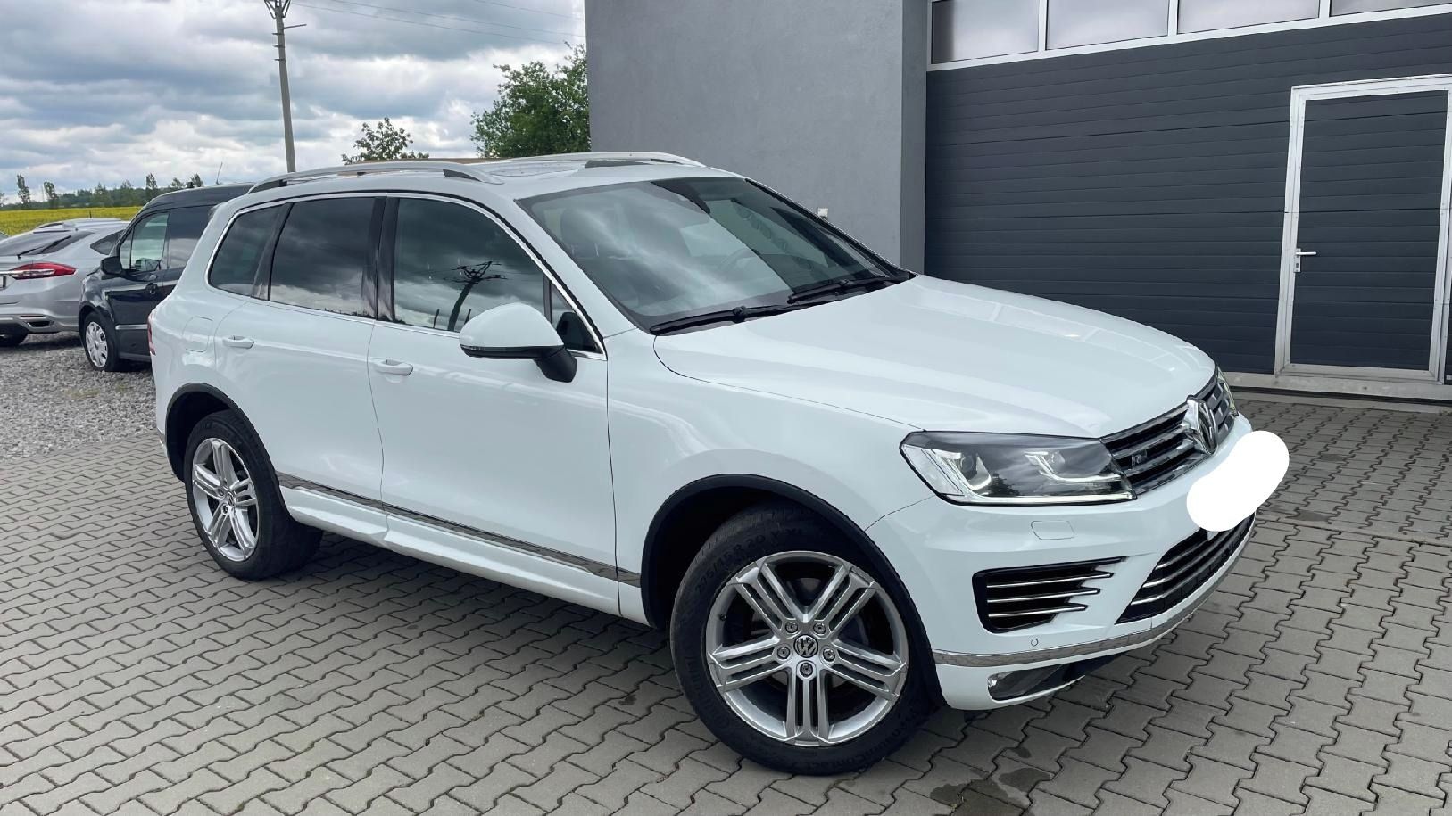 Volkswagen Touareg, 3.0 TDI R-Line 4x4 DSG ČR