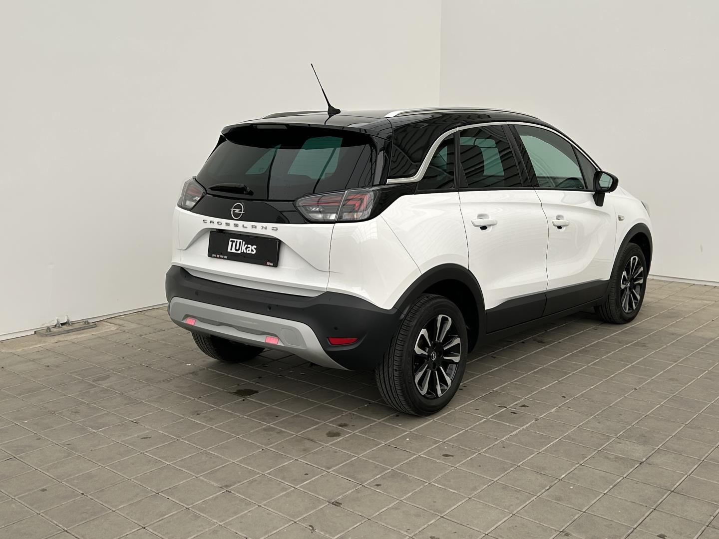 Opel Crossland X, 1.2T 96kW Elegance - fotka 5