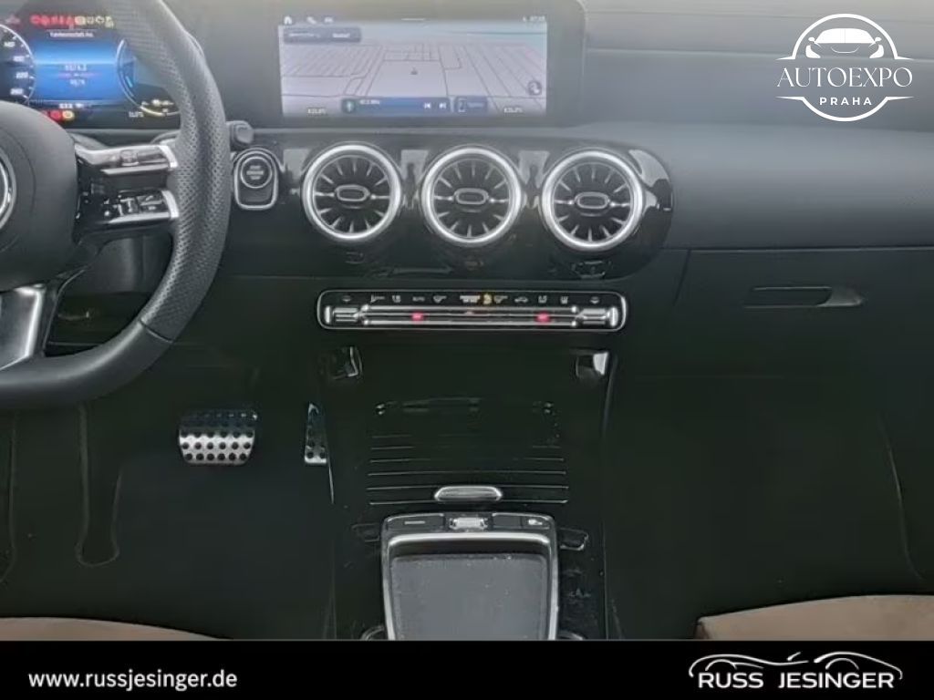 Mercedes-Benz CLA, CLA 250  AMG Line *LED* - fotka 5