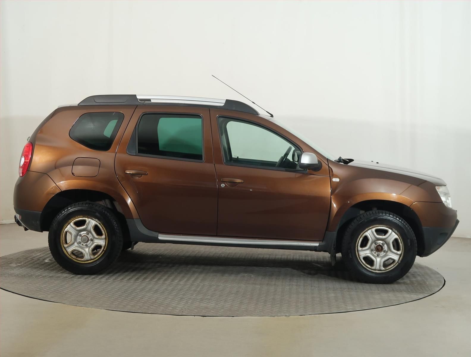 Dacia Duster, 1.5 dCi, Kožené sedačky - fotka 6