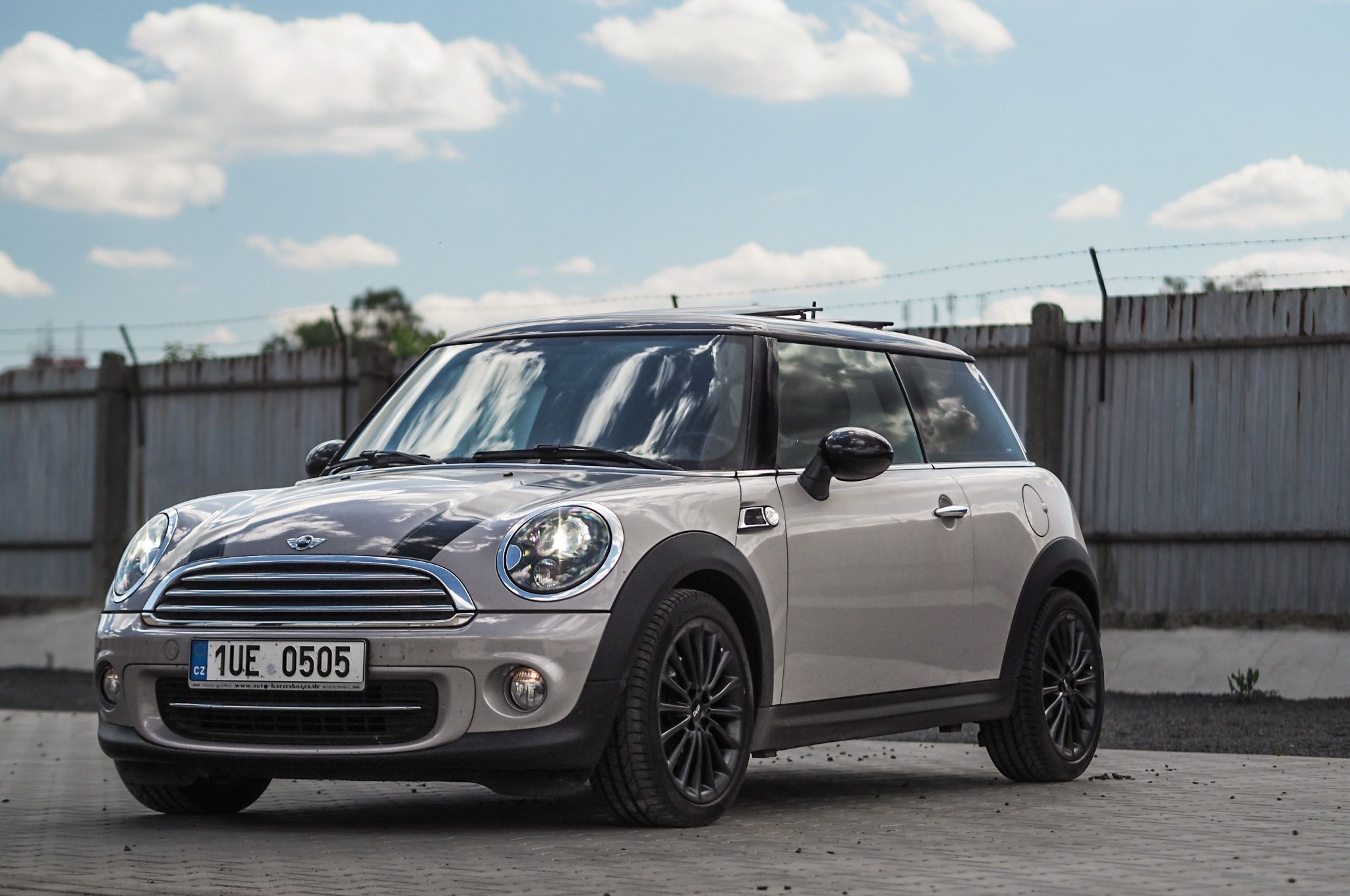 Mini Cooper, Baker Street
