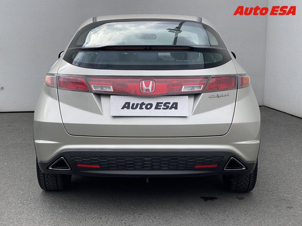 Honda Civic, 1.8i - fotka 5