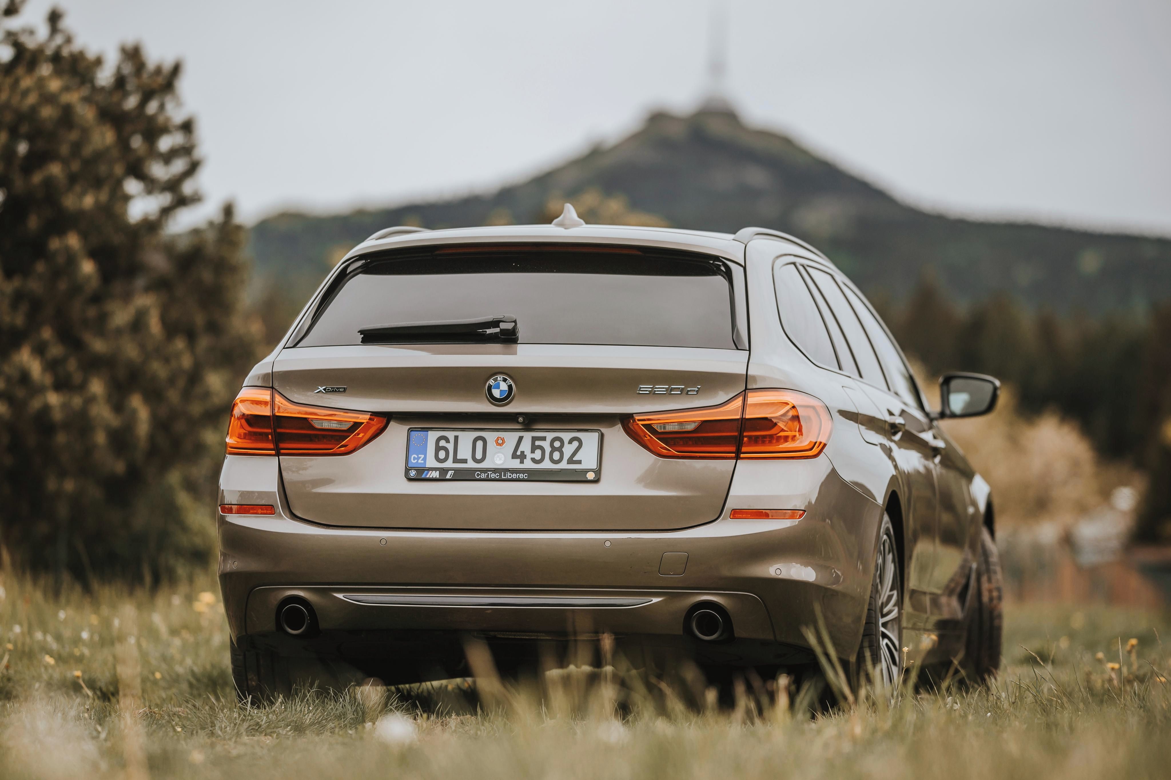 BMW Řada 5, BMW 520D XDrive, Sportline - fotka 6