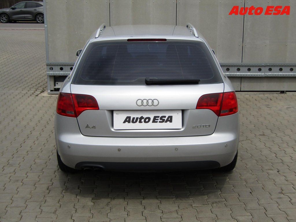 Audi A4, 2.0 TDI - fotka 5