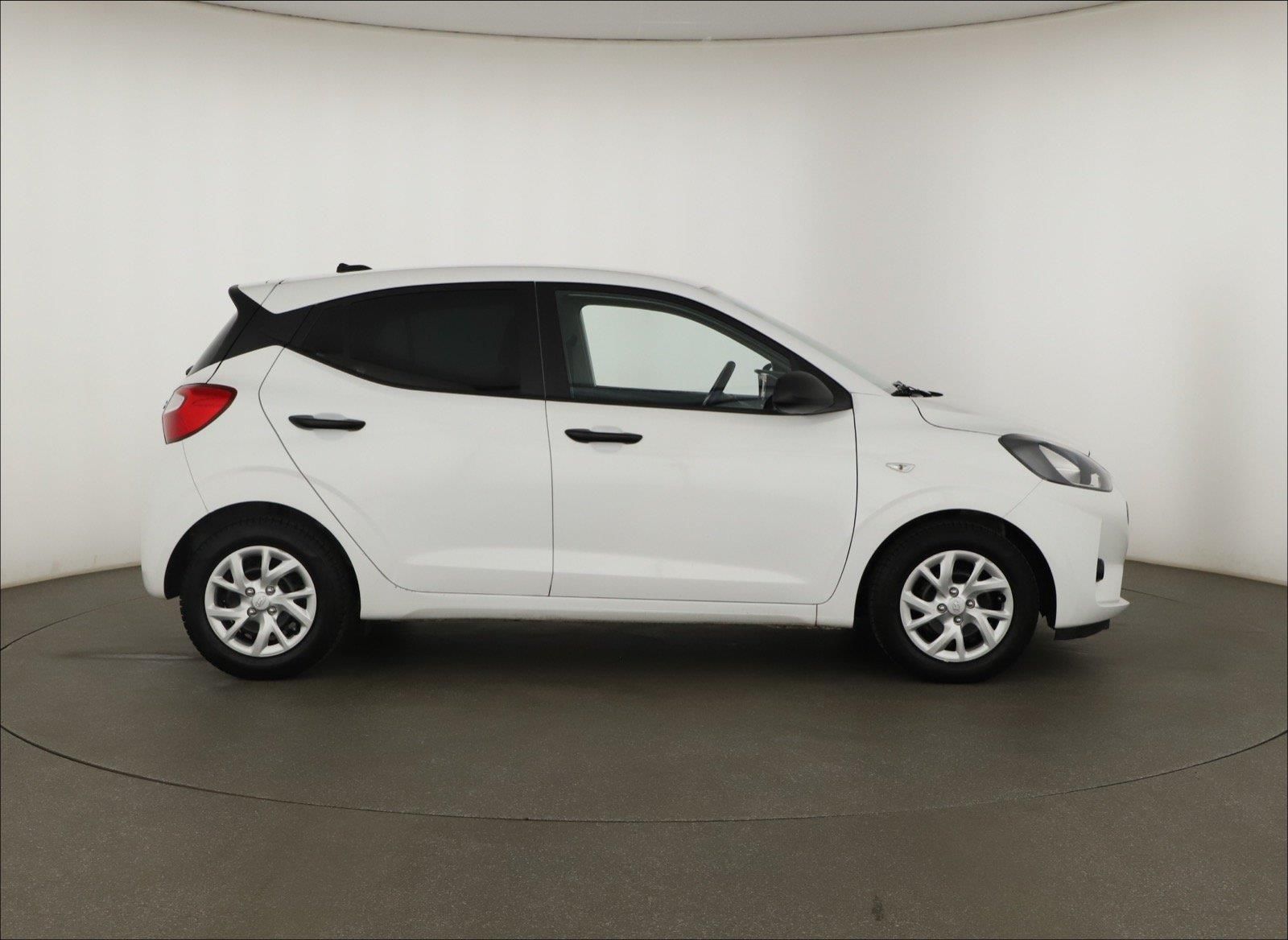 Hyundai i10, 1.0, Klima, Tempomat, El. okna - fotka 6