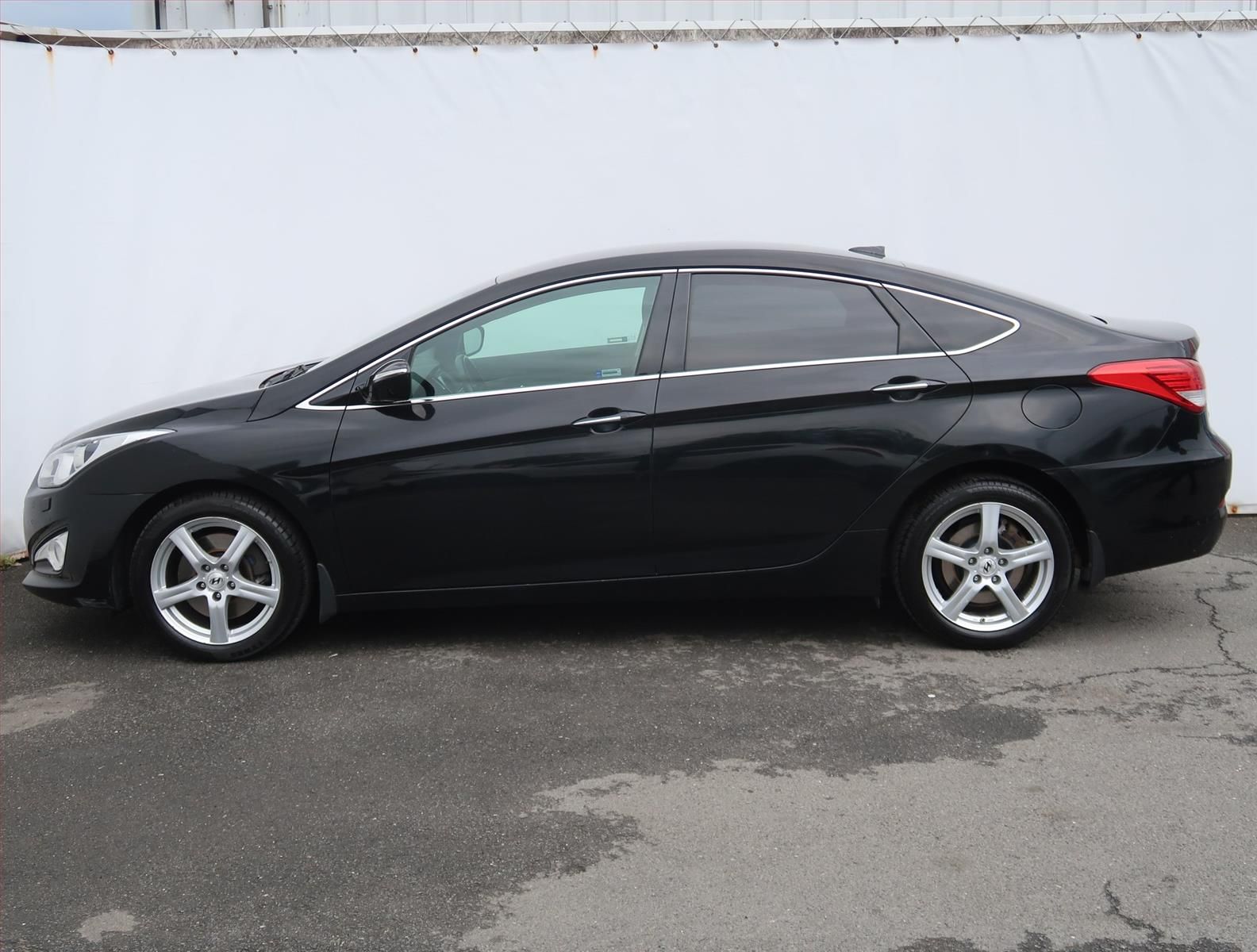 Hyundai i40, 1.7 CRDi, Serv.kniha, Navi - fotka 3