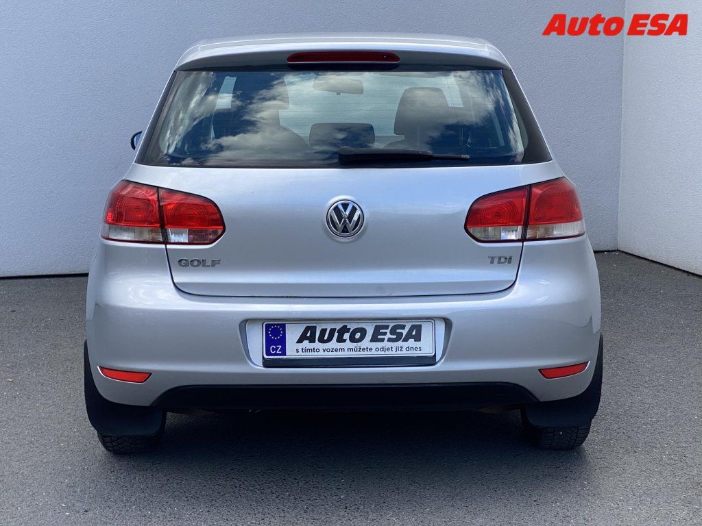 Volkswagen Golf, 1.6 TDi,Trendline - fotka 5