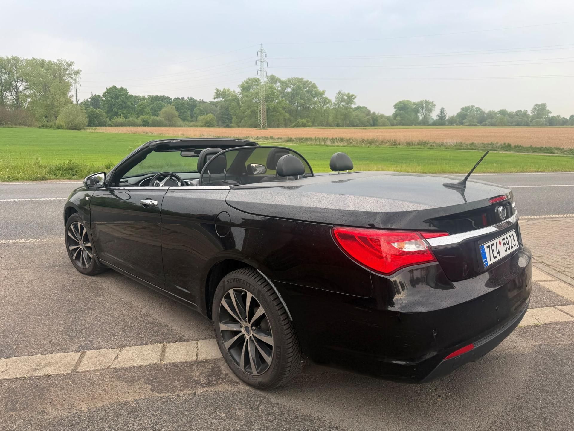 Lancia Flavia, 200S Kabrio 2,4 i limite 2012