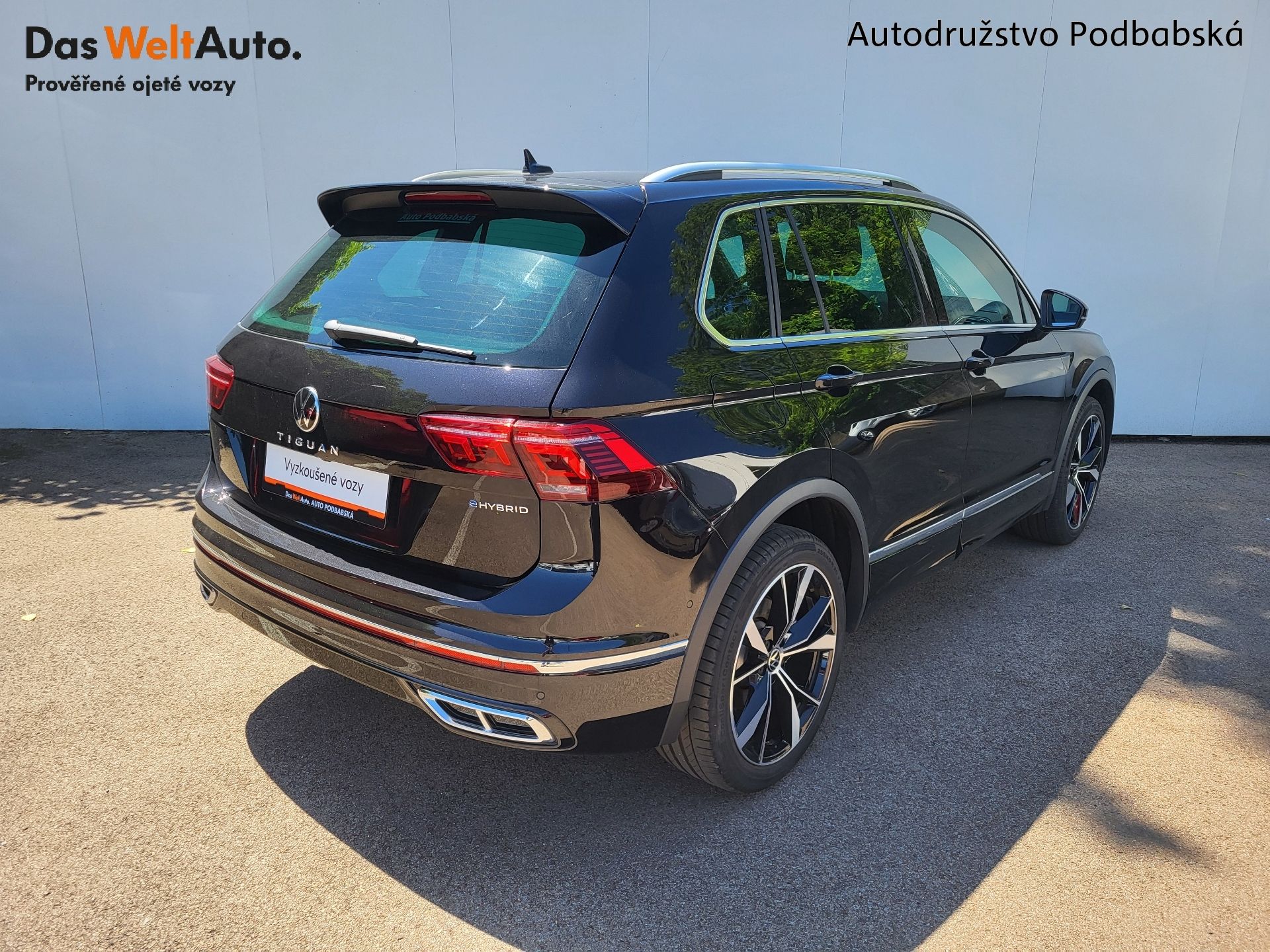 Volkswagen Tiguan, Tiguan R-Line 1,4 TSI / 180 kW - fotka 2