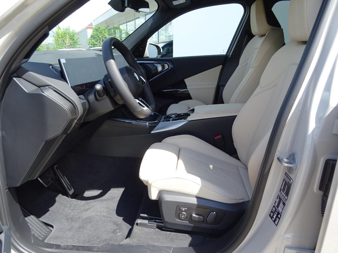 BMW X3, 20 xDrive - fotka 2