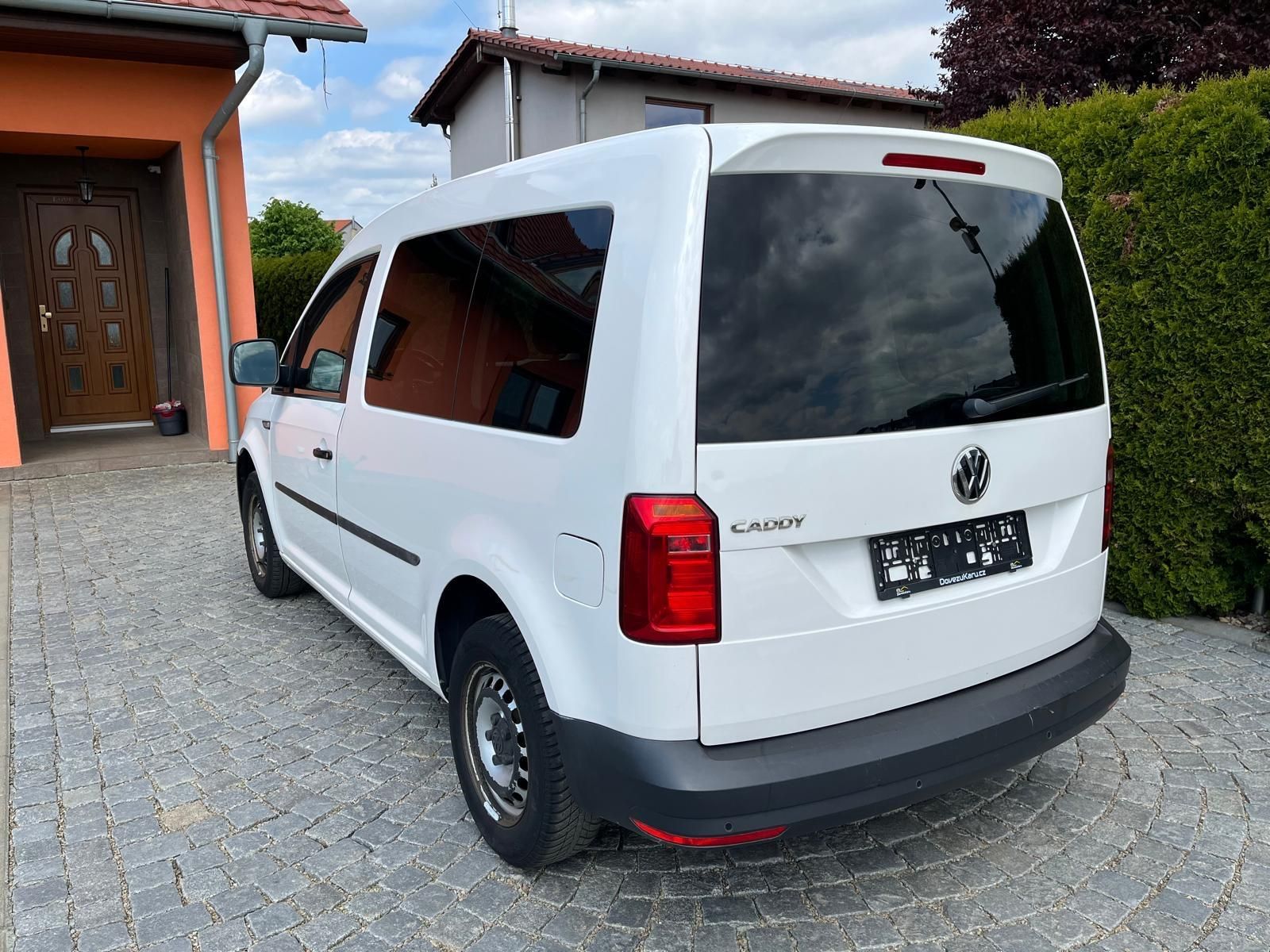 Volkswagen Caddy, 2.0 TDi 5 míst - fotka 4