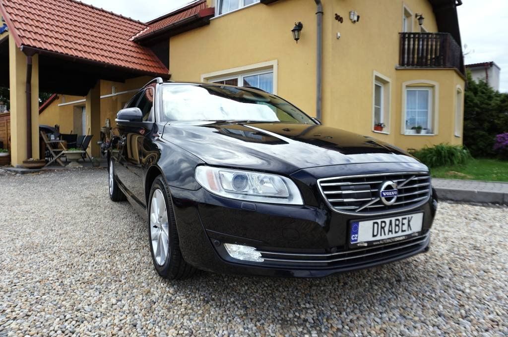 Volvo V70, MOMENTUM 2,0 D4 133 kW