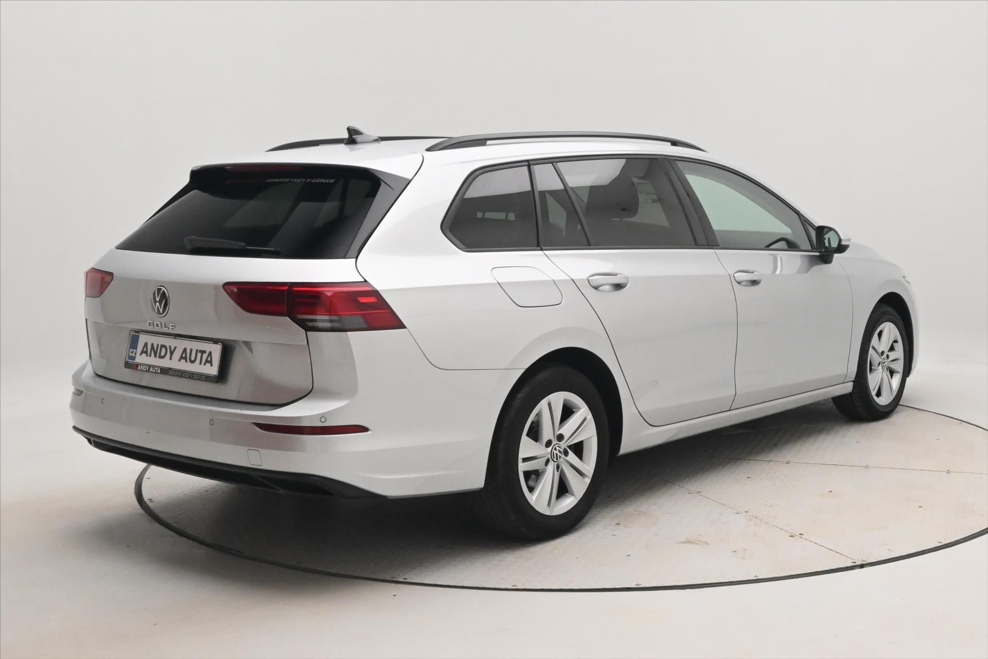 Volkswagen Golf, 2,0 TDI 110kW Wagon Life VŮZ P - fotka 5