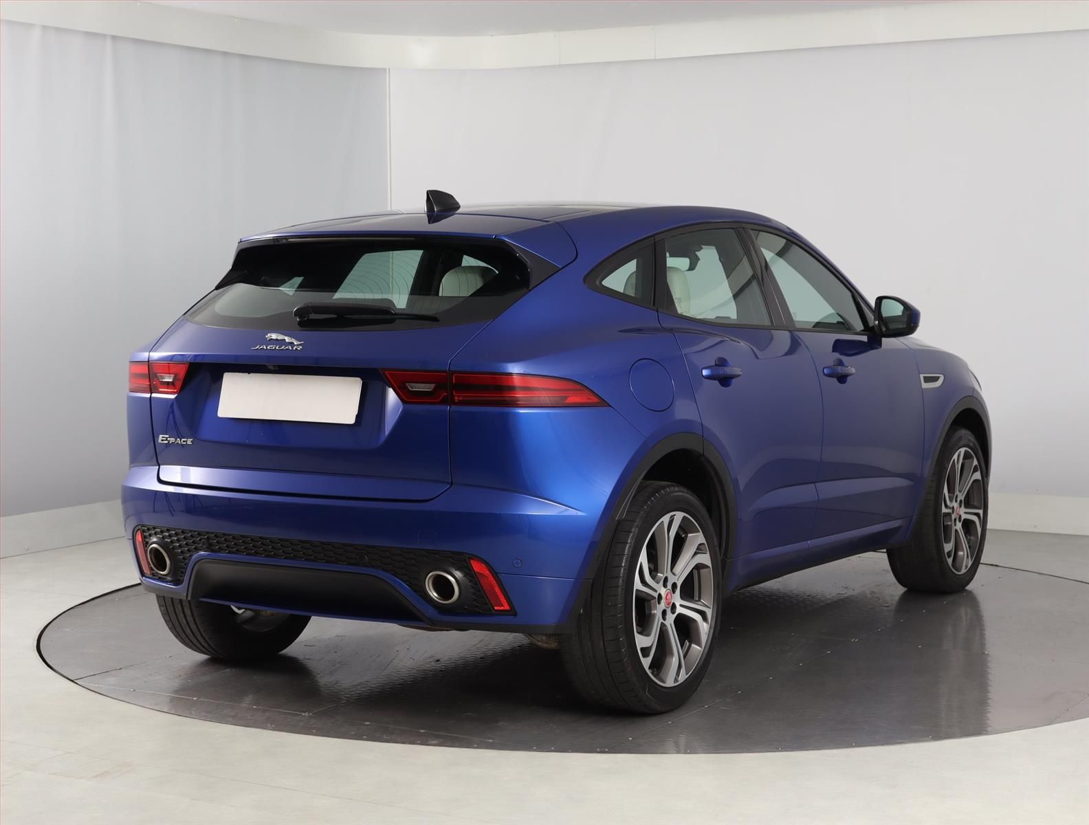 Jaguar E-Pace, P300 AWD, 4X4, Automat - fotka 5