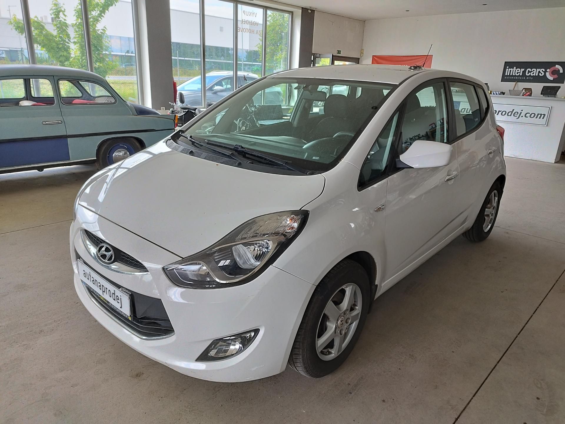 Hyundai ix20, 1,6i,91KW,AUTOMAT,ALU,TAŽ,LPG - fotka 4