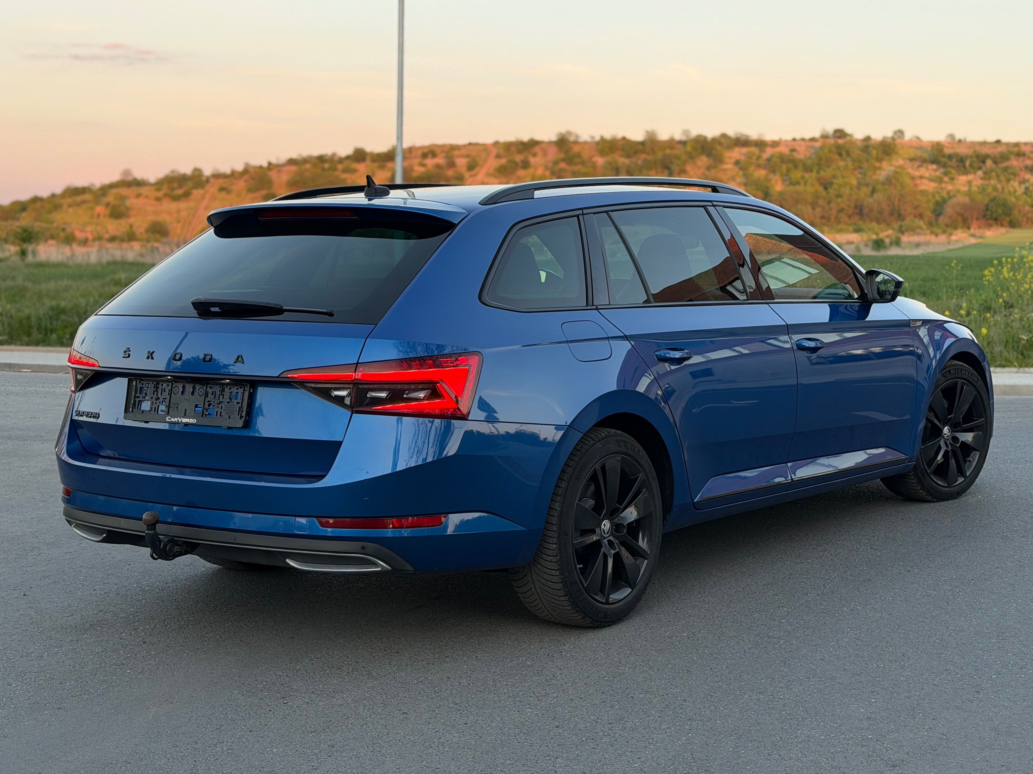Škoda Superb, DSG SPORTLINE TAŽNÝ 130TKM - fotka 4