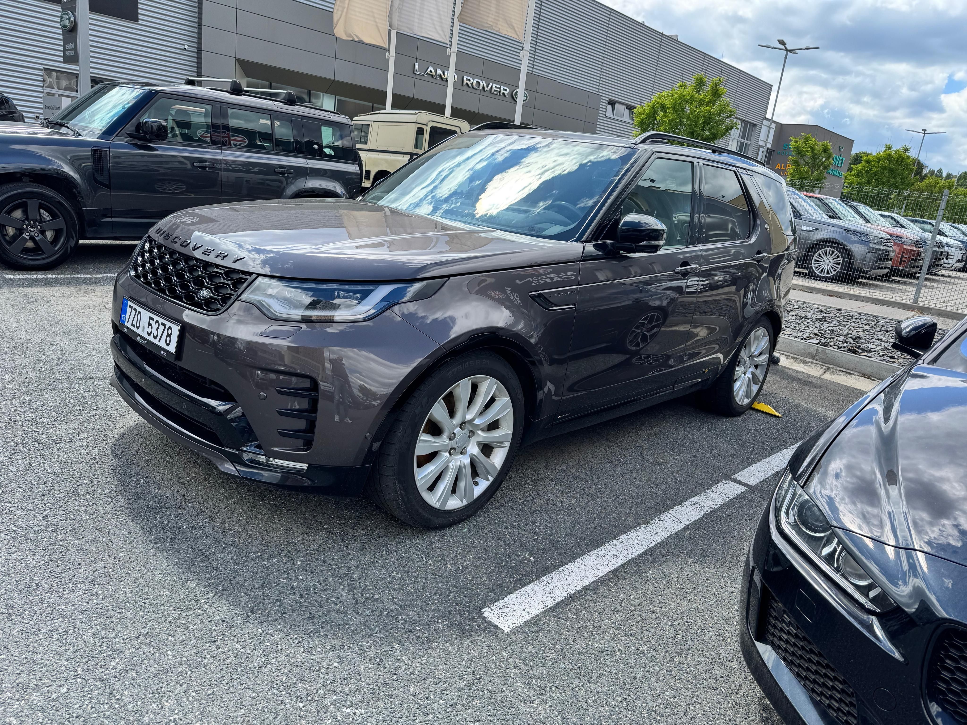 Land Rover Discovery, R-Dynamic SE 300 D - fotka 4