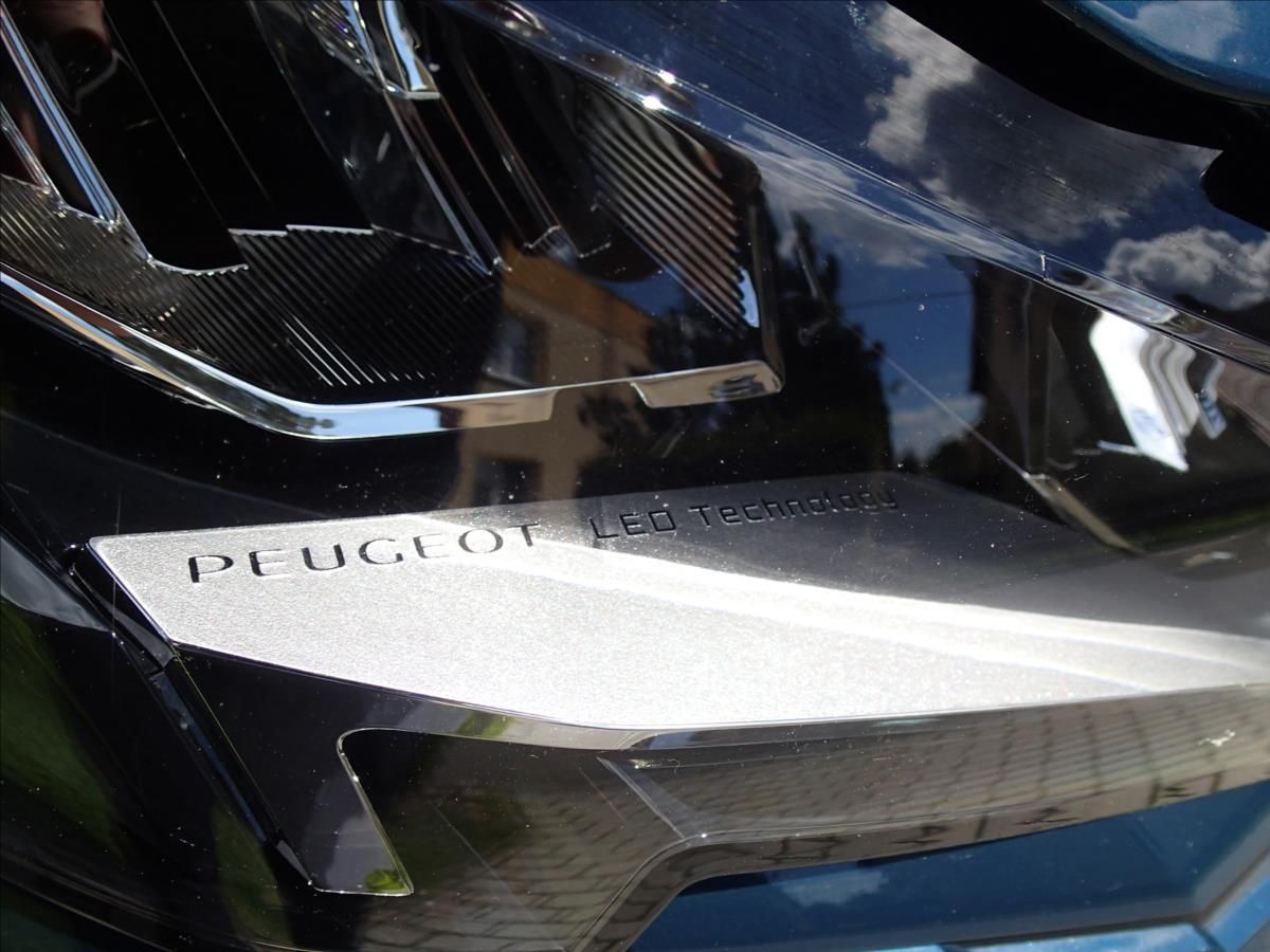 Peugeot 3008, 1,2 CZ, 1.Majitel, serv. kn - fotka 5