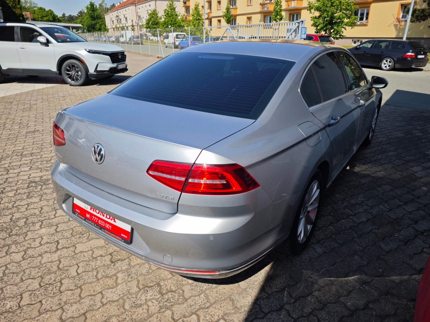 Volkswagen Passat, 2.0 TDi Highline ACC Manuál - fotka 5