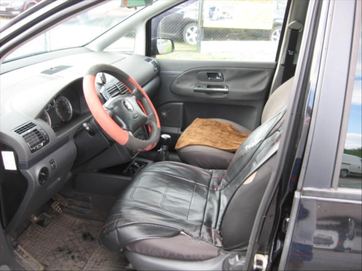 Seat Alhambra, 1,9 TDi 7 Míst - fotka 6
