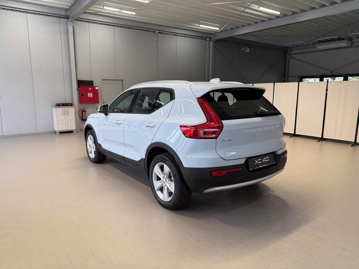 Volvo XC40, B3 2.0L 163 HP AT7 FWD CORE - fotka 3