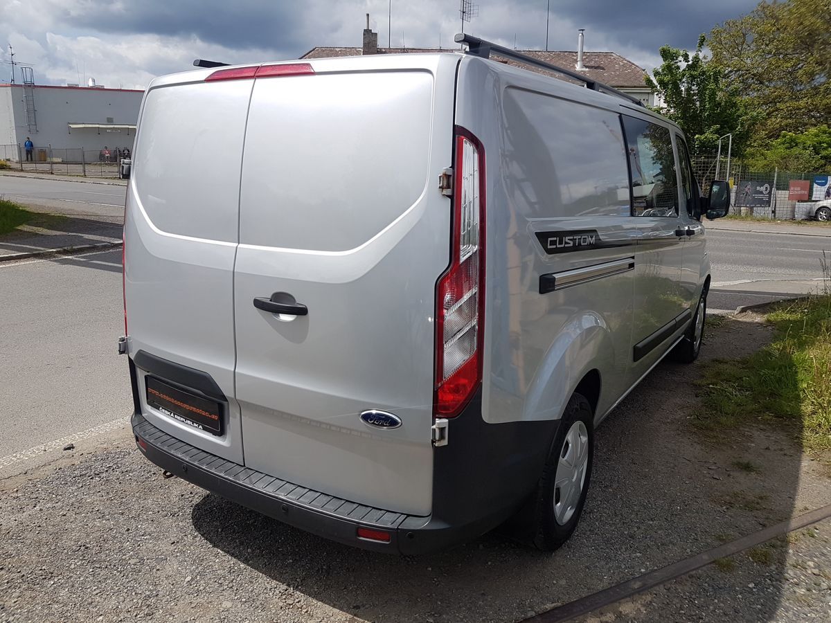Ford Transit Custom, 2.0TDCi 96KW L2H1 6MÍST - fotka 5