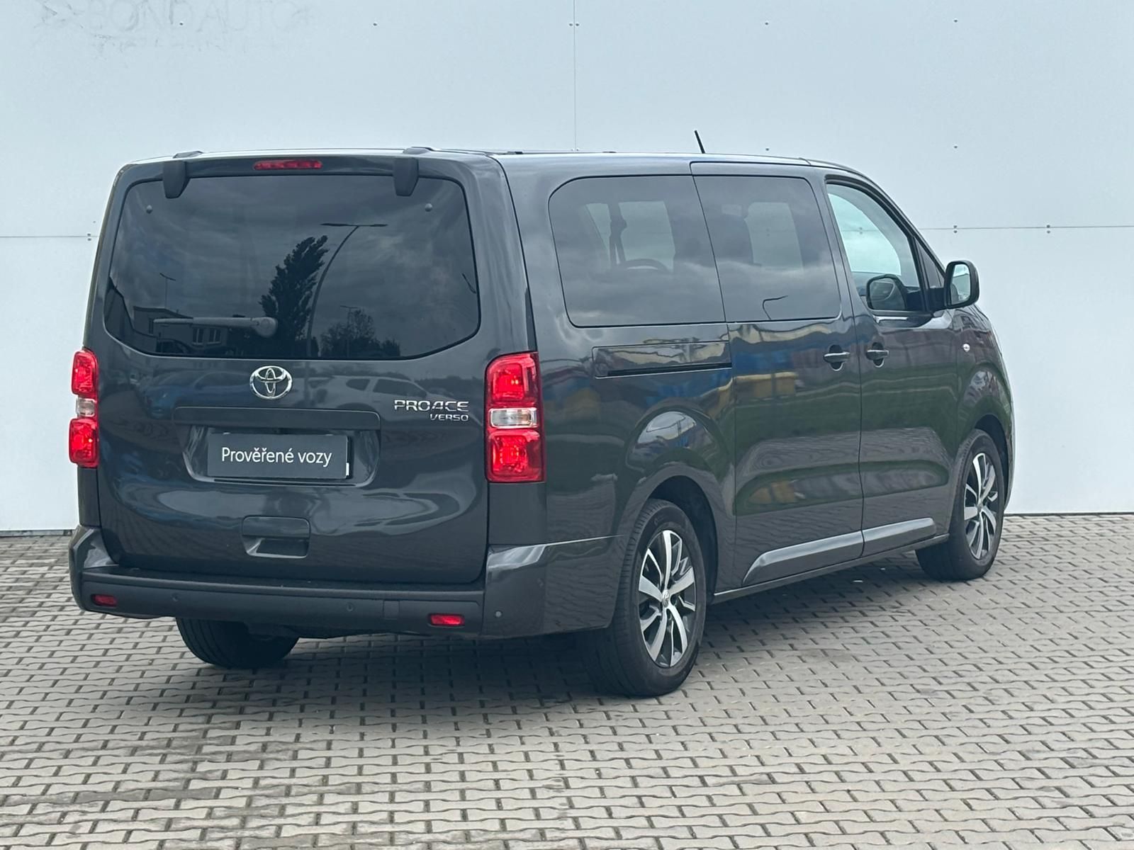 Toyota Proace Verso, 2,0 D-4D 8AT L2 Family Webasto - fotka 2