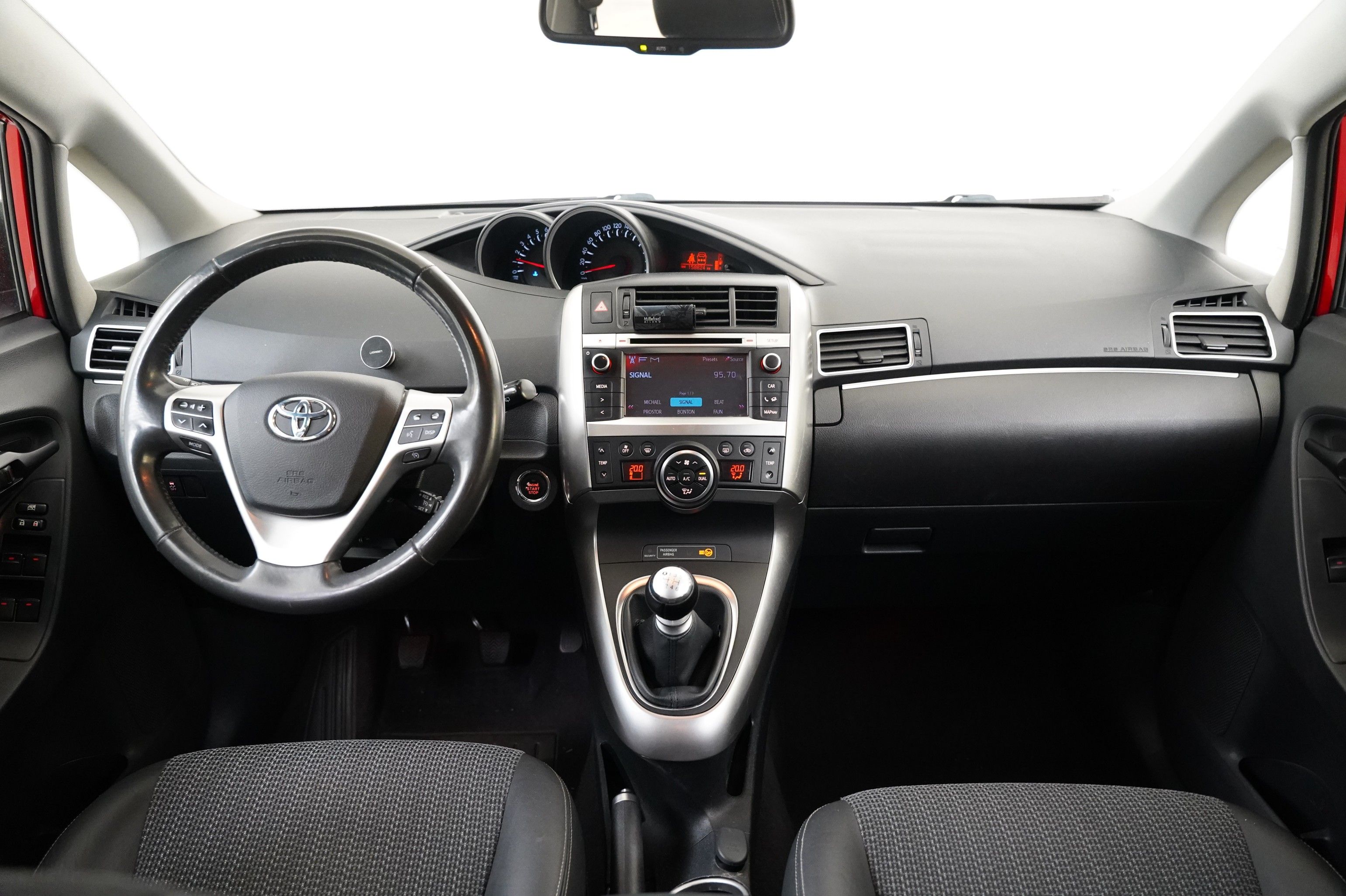 Toyota Verso, 1.8 i 108 kW - fotka 6
