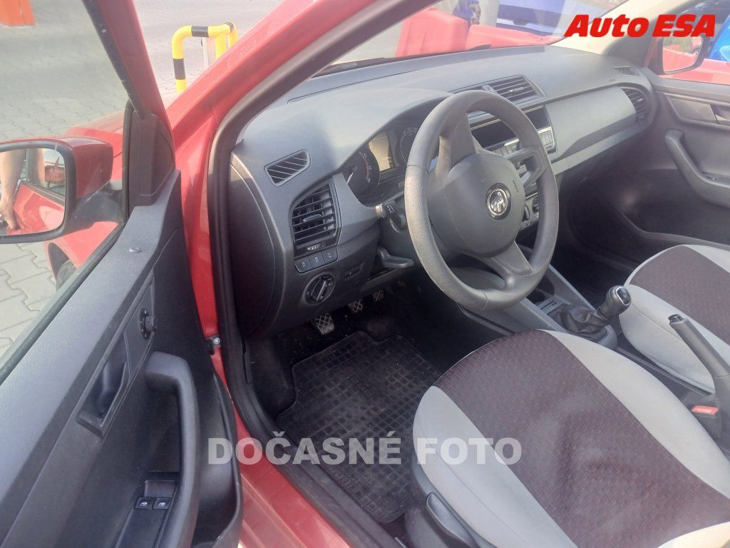 Škoda Fabia, 1.0 mpi,1.maj,ČR,AC - fotka 3