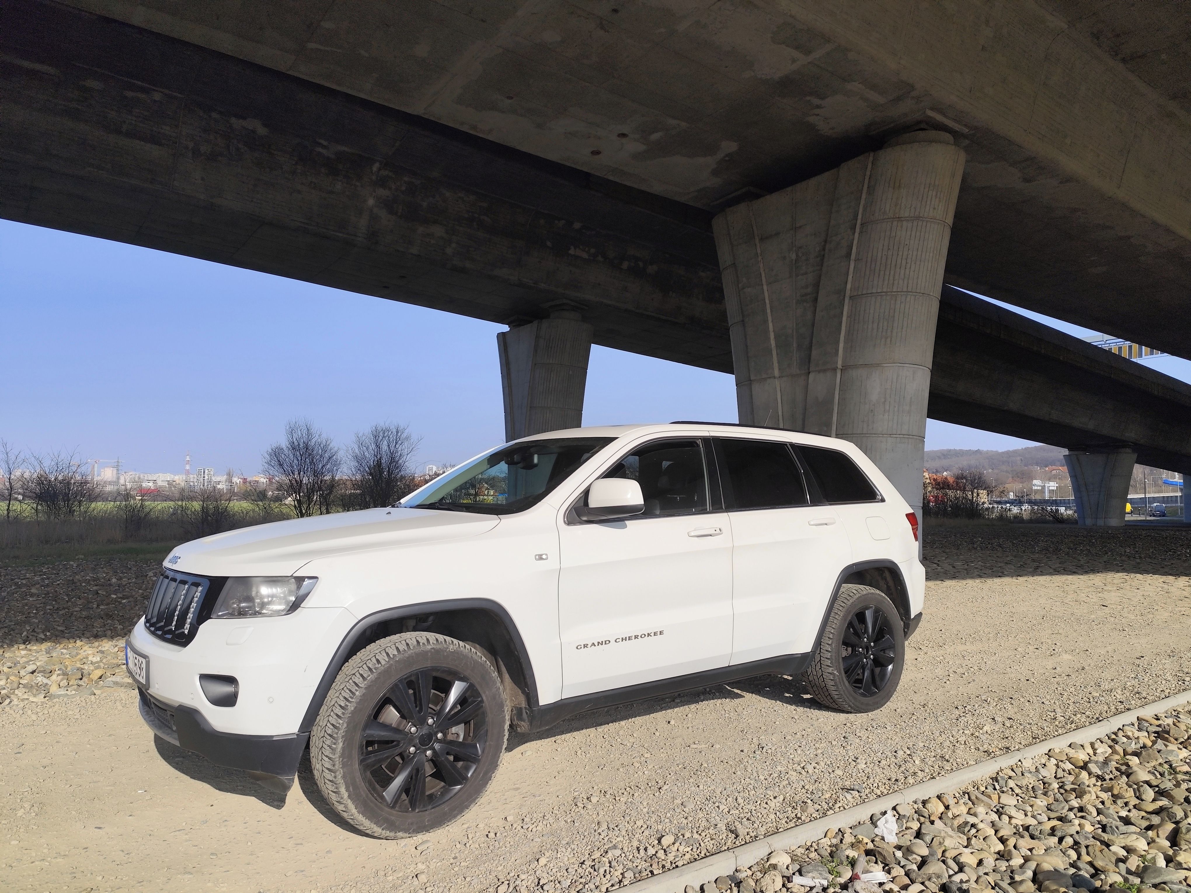 Jeep Grand Cherokee, Jeep Grand Cherokee S Limited
