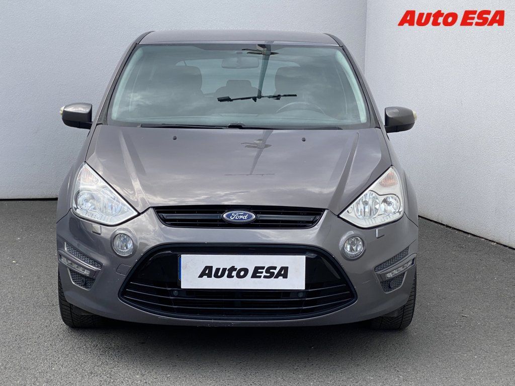 Ford S-MAX, 2.0Tdci,AT,navi,autoAC - fotka 2