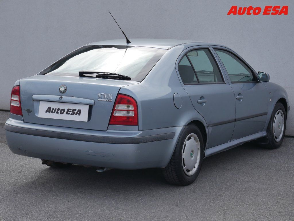 Škoda Octavia, 1.6i,AC,STK3/28 - fotka 4