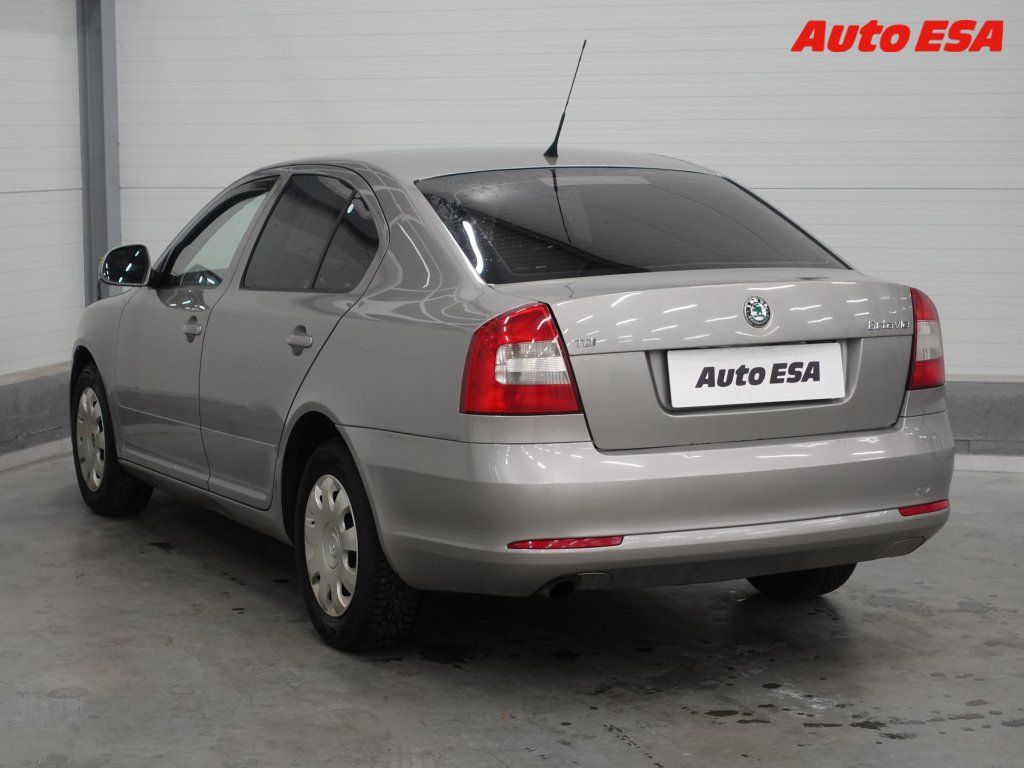 Škoda Octavia, 1.6TDi,ČR,AC,temp - fotka 6