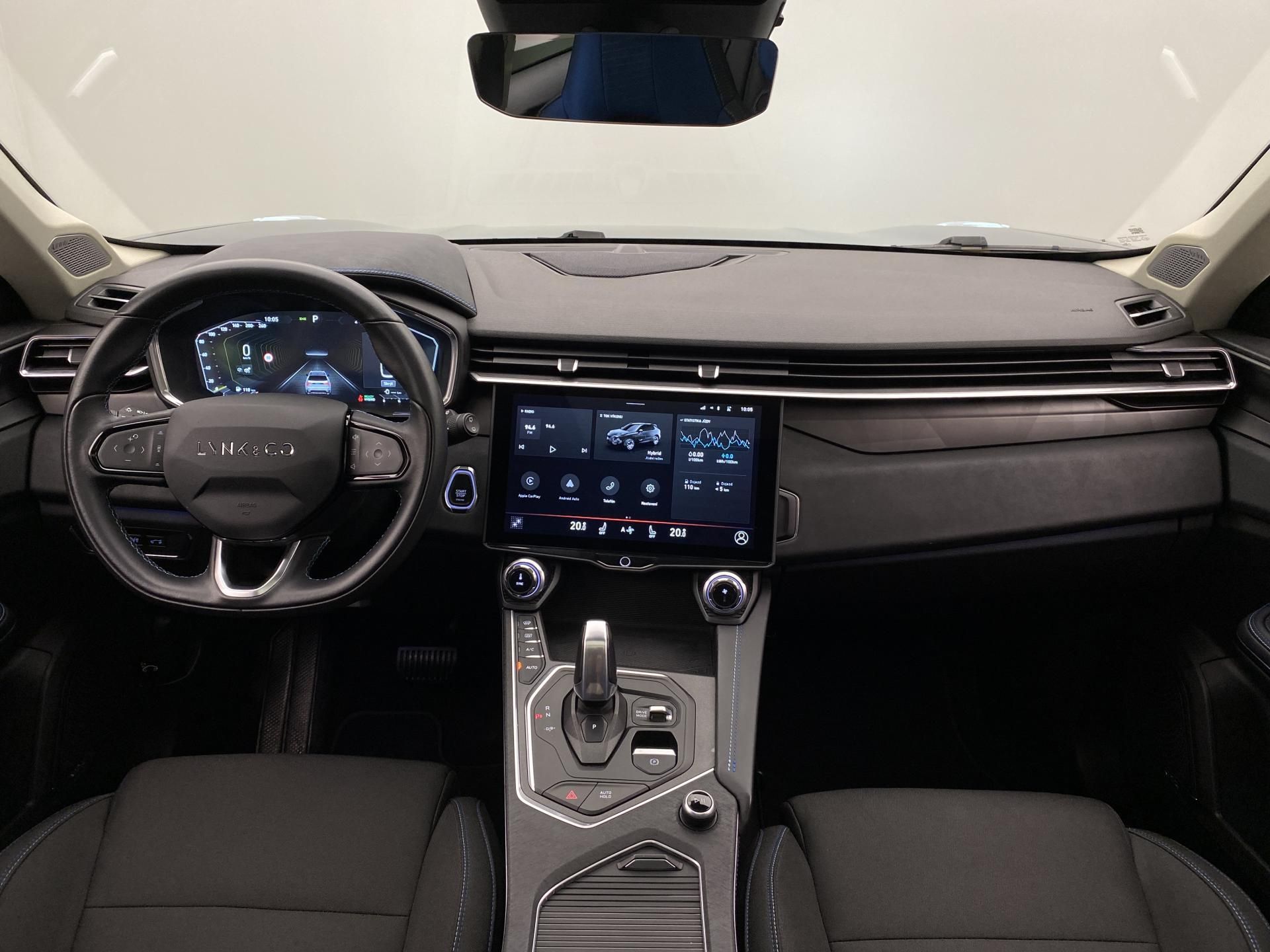 Lynk & Co 01, PHEV DCT AUT 1.maj. - fotka 2