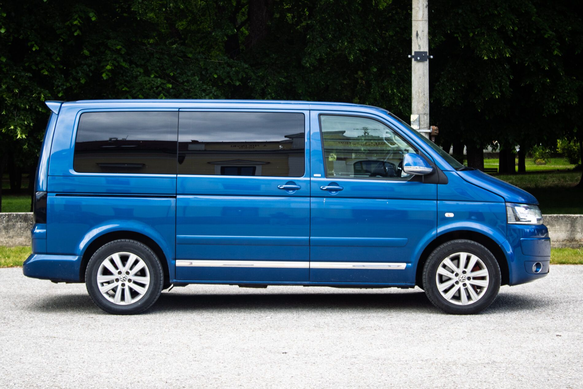 Volkswagen Multivan - fotka 4