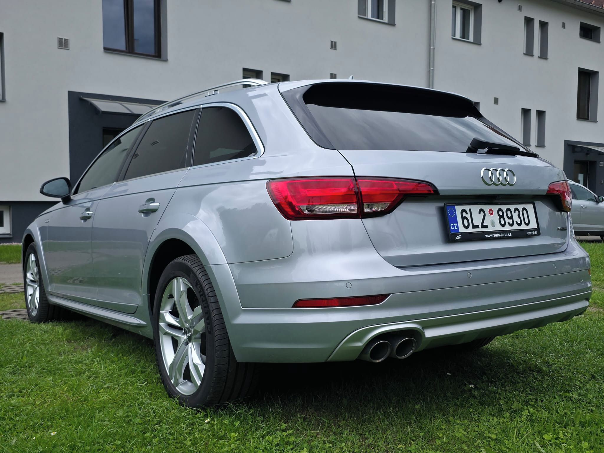 Audi A4 allroad, 2.0 TDI - fotka 3