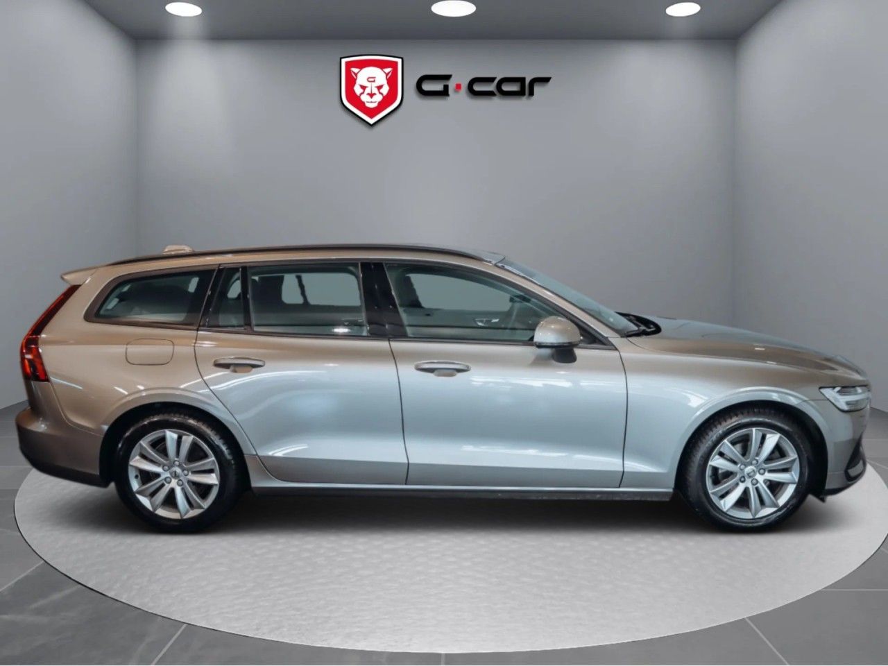 Volvo V60, D4 FWD Drive-E Momentum Auto - fotka 4